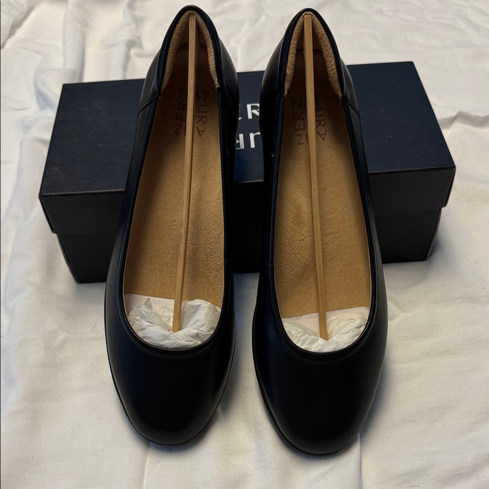 Naturalizer Classic Black Loafers